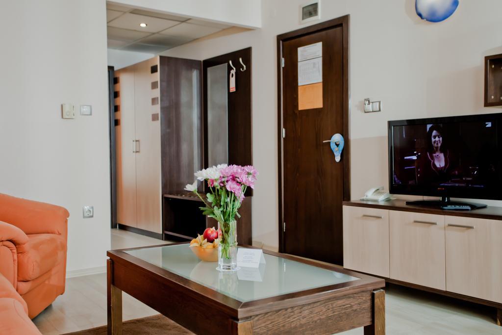 סוזופול Selena Hotel מראה חיצוני תמונה
