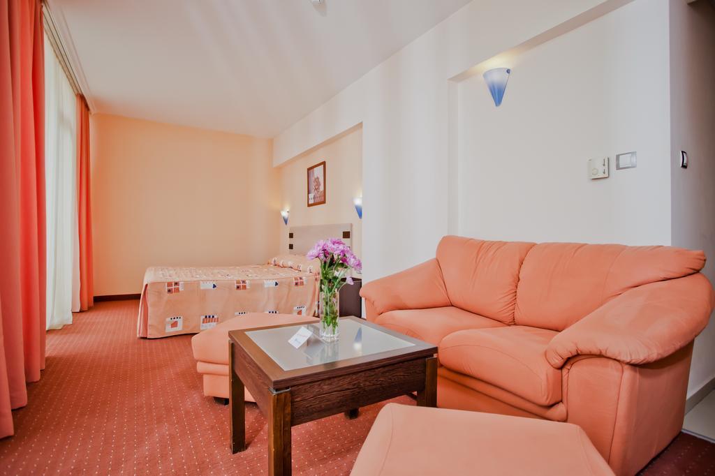 סוזופול Selena Hotel מראה חיצוני תמונה